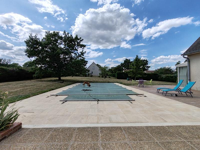 Maison - 445 m² - 15 pièces