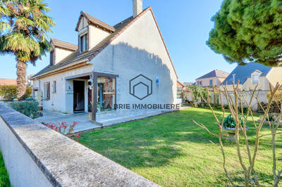 Maison - 117 m² - 7 pièces