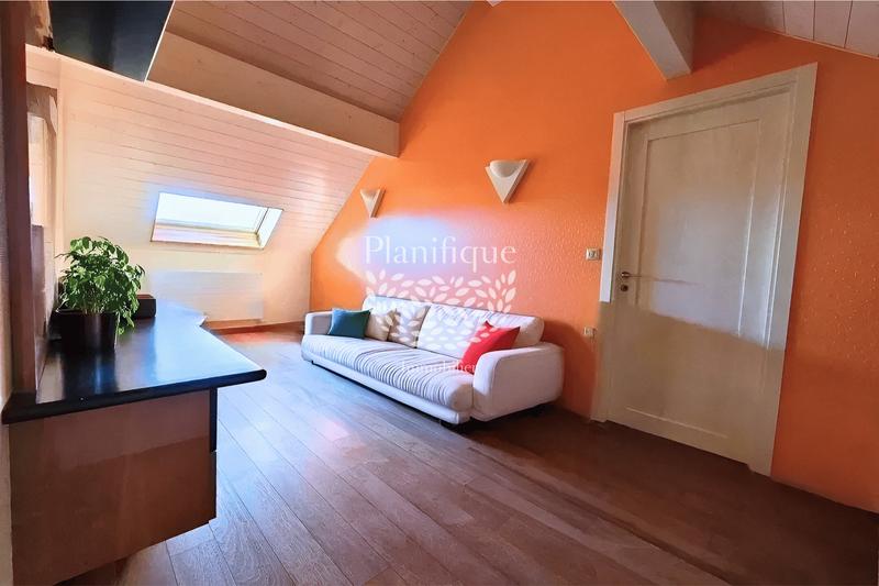 Maison - 299 m² - 7 pièces