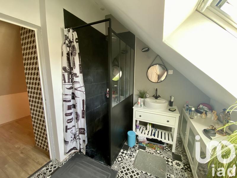 Maison - 184 m² - 9 pièces