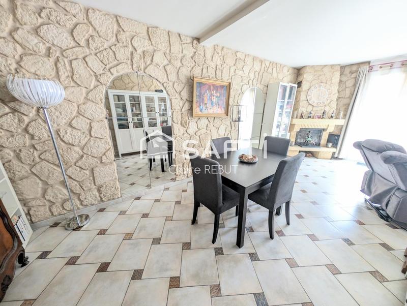 Maison - 140 m² - 5 pièces