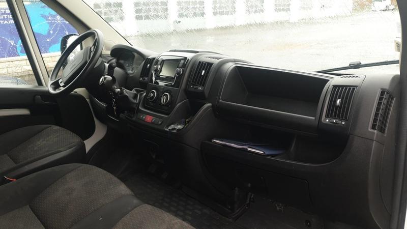 Peugeot Boxer Vu II 2.2 BlueHDi 120 L2h2 Asphalt