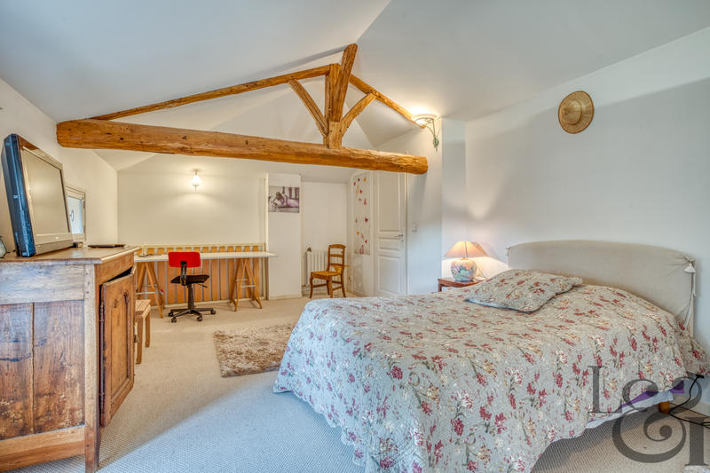 Maison - 143 m² - 5 pièces