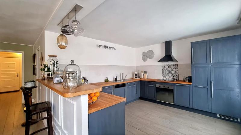 Maison - 171 m² - 7 pièces