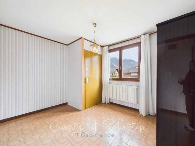 Maison - 161 m² - 8 pièces