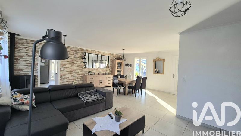 Maison - 98 m² - 5 pièces