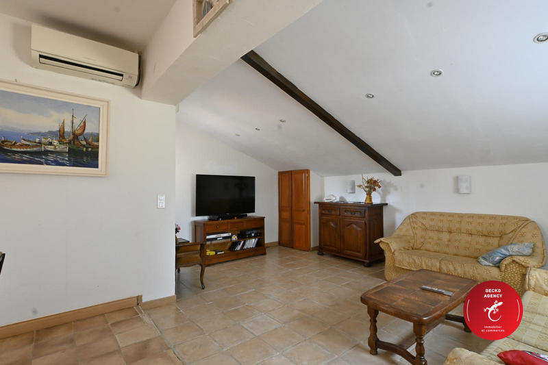 Villa - 105 m² - 5 pièces