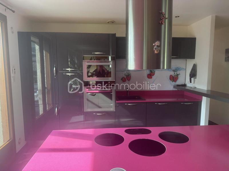 Pavillon - 90 m² - 6 pièces