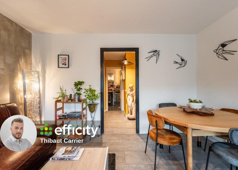 Appartement - 93 m² - 5 pièces