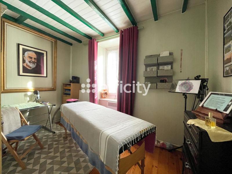 Maison - 86 m² - 5 pièces