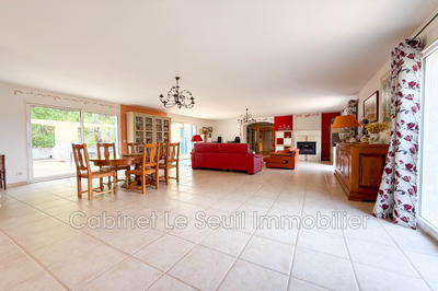 Villa - 224 m² - 8 pièces