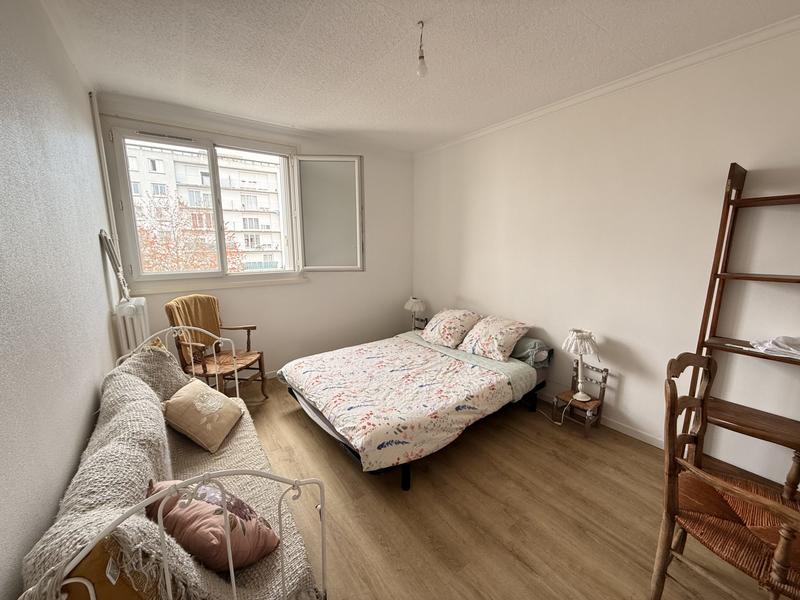 Appartement - 88 m² - 5 pièces