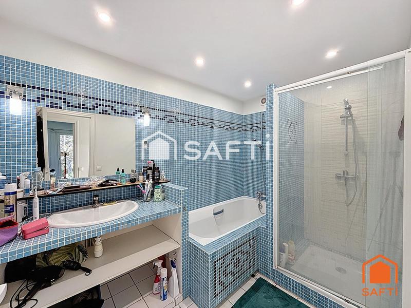 Villa - 160 m² - 8 pièces