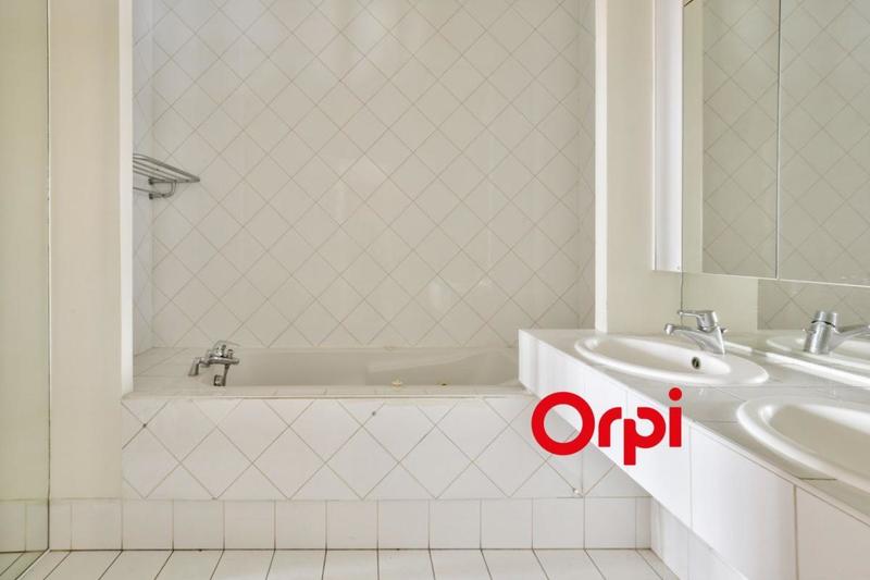 Appartement - 128 m² - 3 pièces