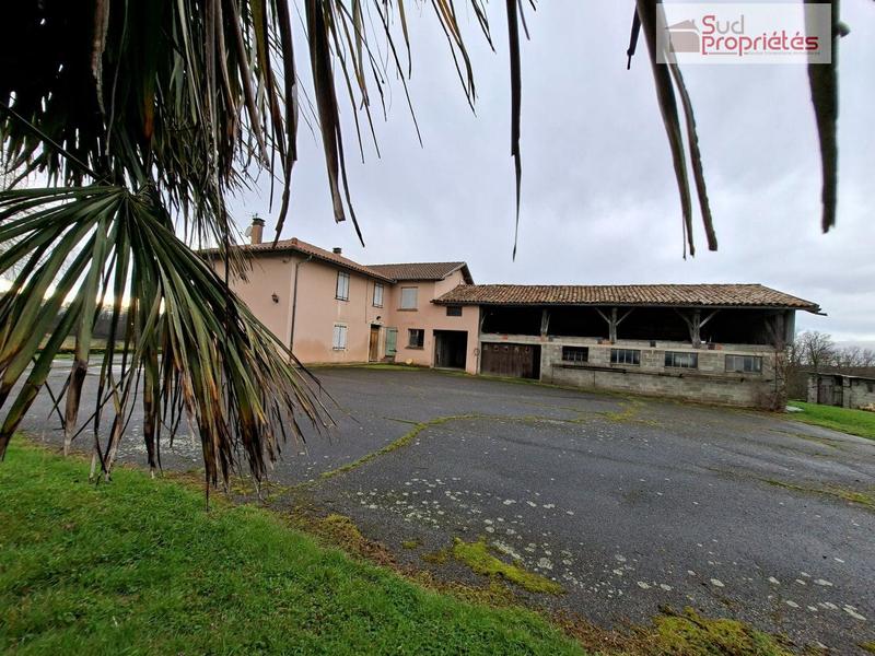 Maison ancienne - 170 m² - 8 pièces