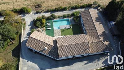 Maison - 322 m² - 14 pièces