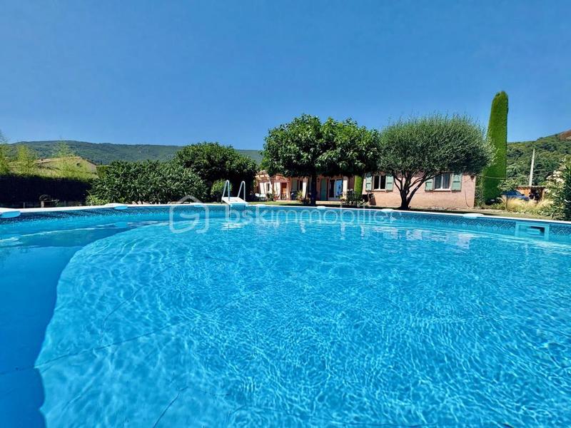 Maison traditionnelle - 120 m² - 4 pièces