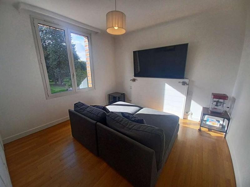 Propriété - 285 m² - 12 pièces