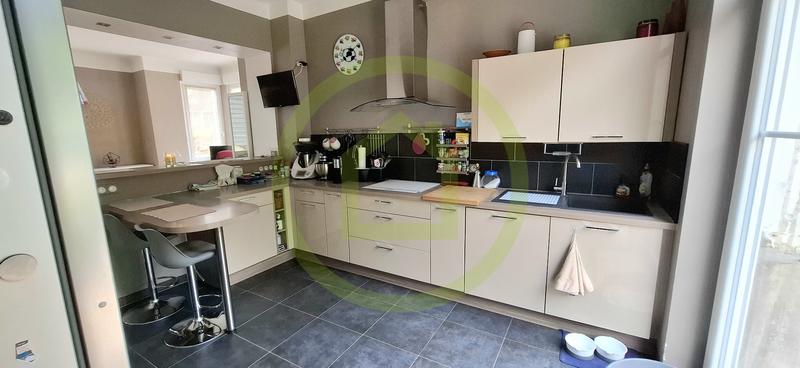 Maison - 144 m² - 6 pièces