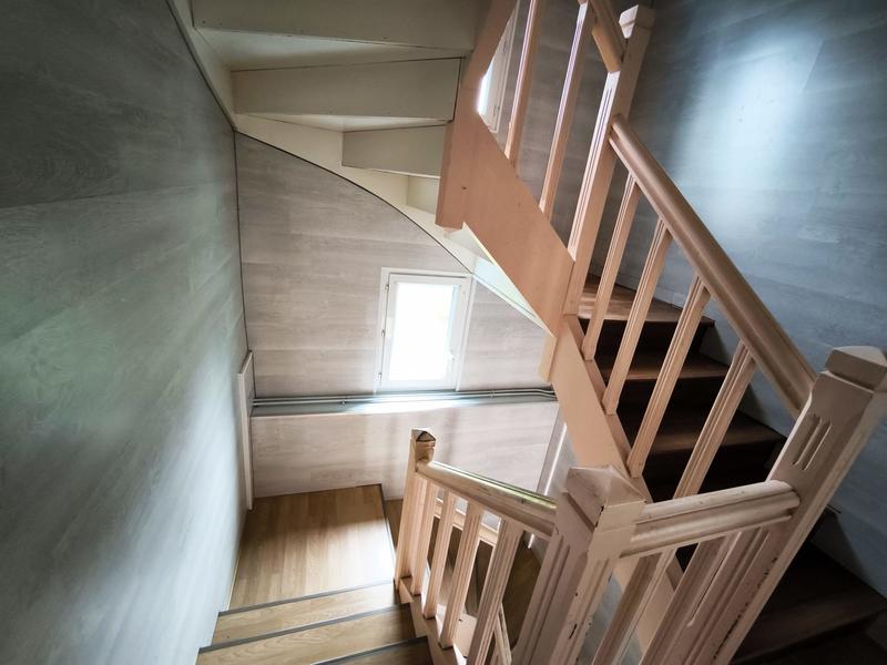 Maison - 164 m² - 9 pièces