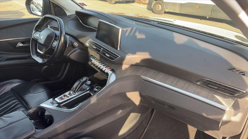 Peugeot 3008 1.6 BlueHDi 120 Eat6 Allure