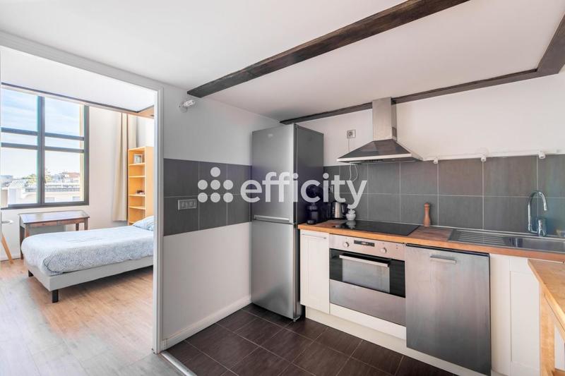 Loft - 90 m² - 3 pièces