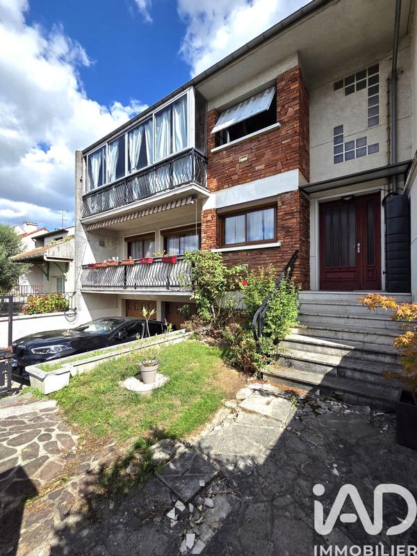 Maison - 200 m² - 8 pièces