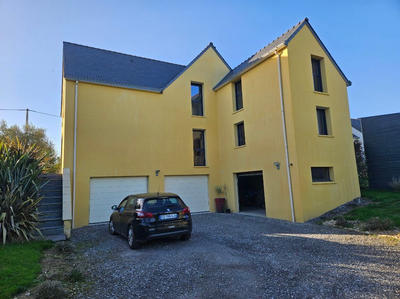 Maison - 175 m² - 12 pièces