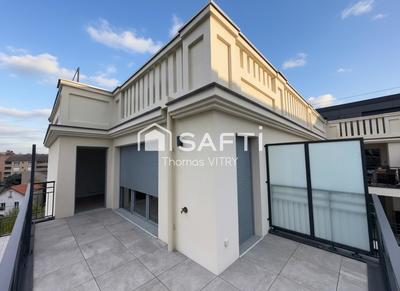 Appartement - 106 m² - 5 pièces