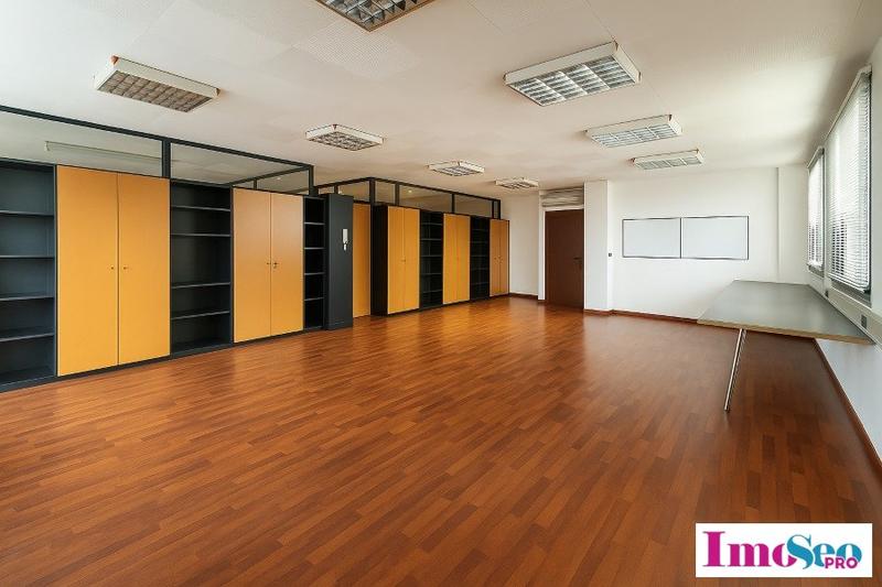 Bureau - 150 m²