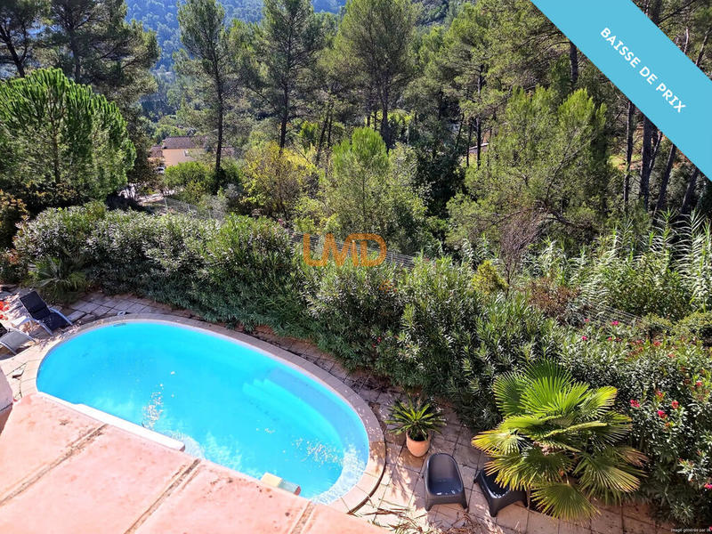 Propriété - 181 m² - 7 pièces