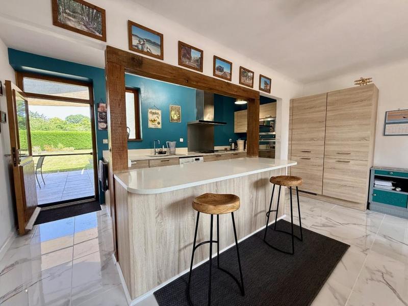 Maison traditionnelle - 164 m² - 6 pièces