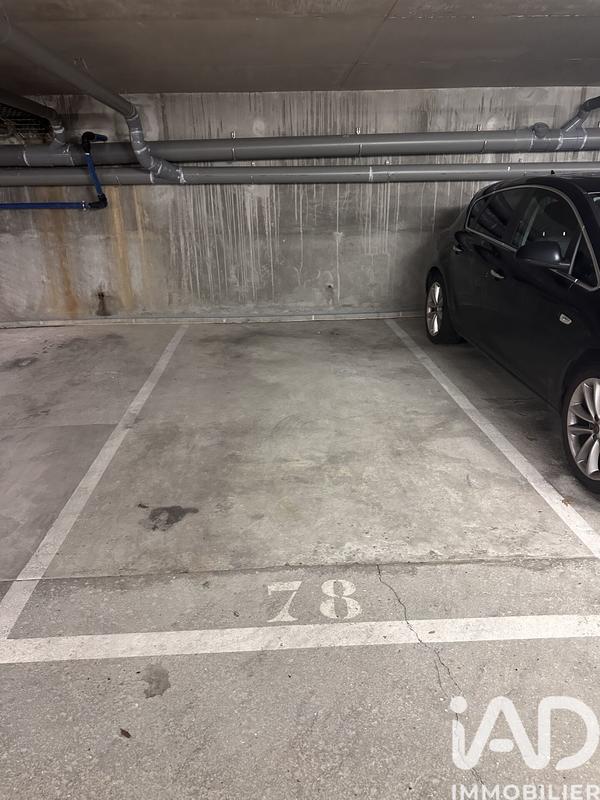 Parking - 12 m²
