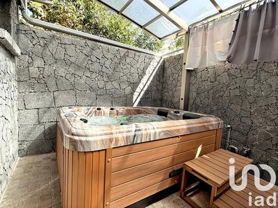 Maison - 85 m² - 6 pièces