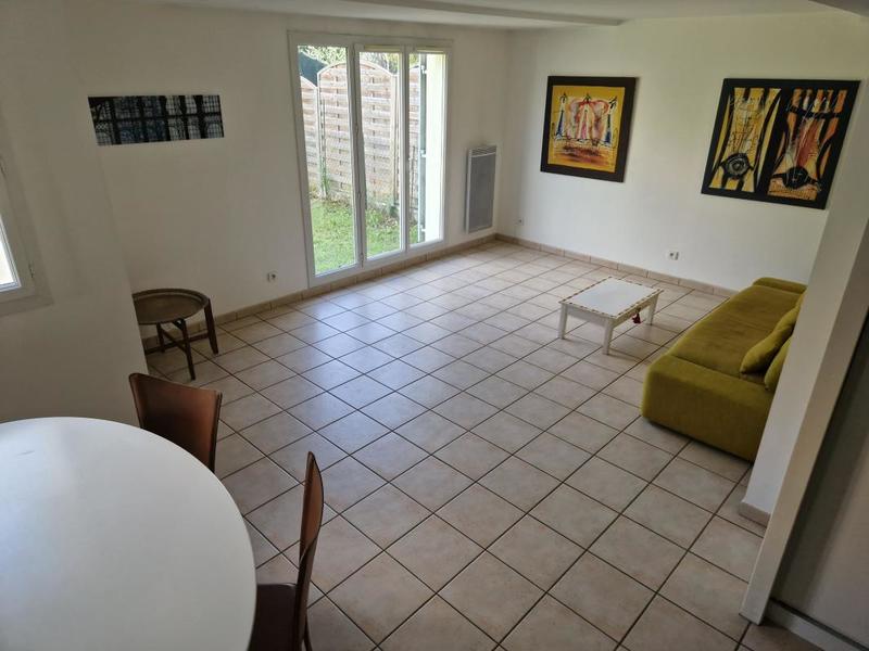 Maison jumelée - 94 m² - 5 pièces