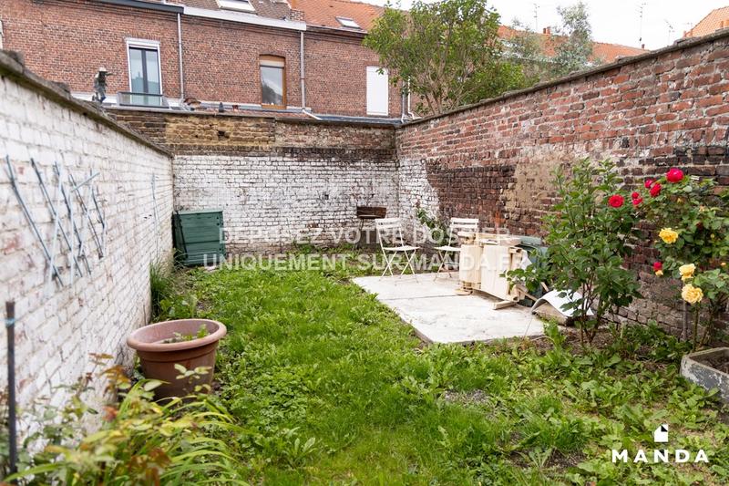 Chambre - 10 m² - 6 pièces