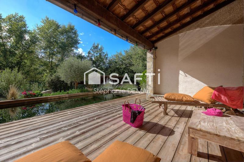 Maison - 137 m² - 5 pièces