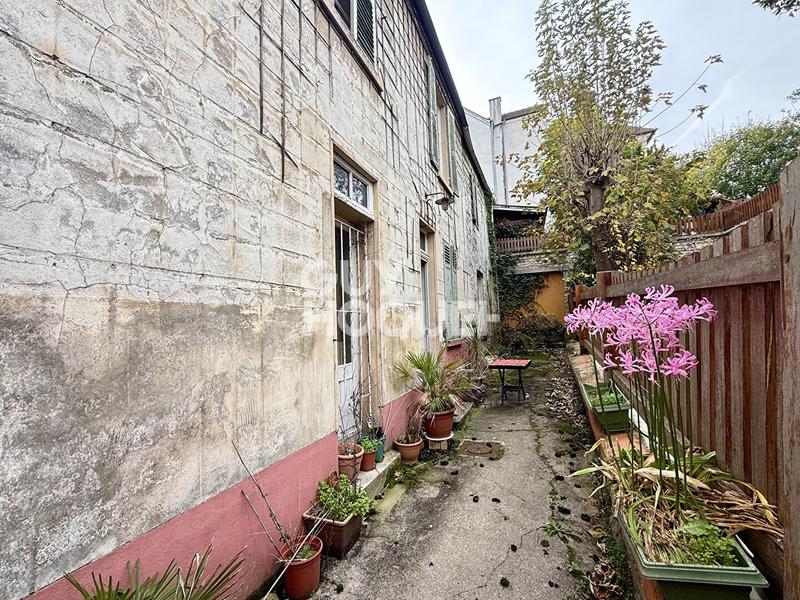 Immeuble - 7 pièces