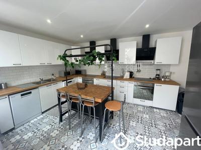 Chambre - 9 m² - 1 pièce