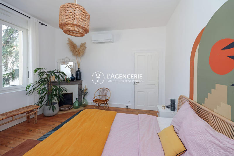 Maison - 196 m² - 8 pièces