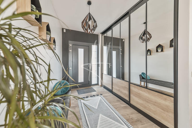 Maison - 138 m² - 5 pièces