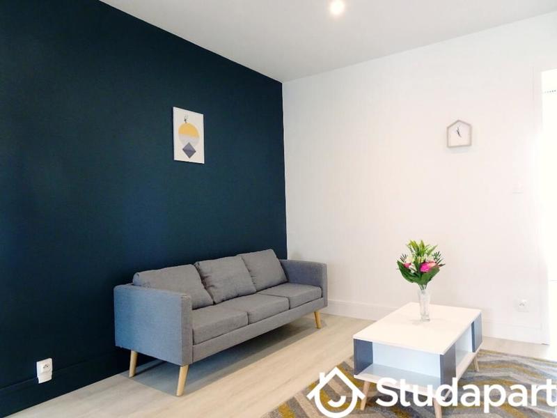 Chambre - 13 m² - 1 pièce