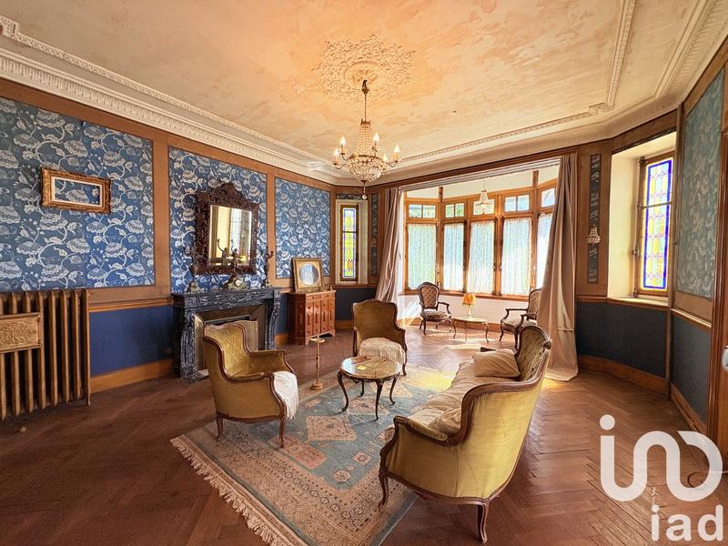 Maison - 271 m² - 9 pièces