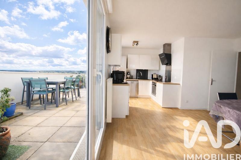 Appartement - 96 m² - 5 pièces
