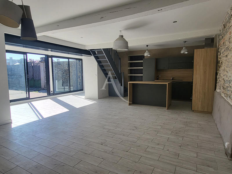 Maison - 105 m² - 3 pièces