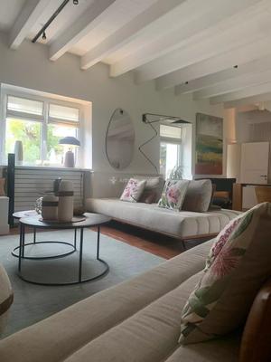 Maison - 200 m² - 11 pièces