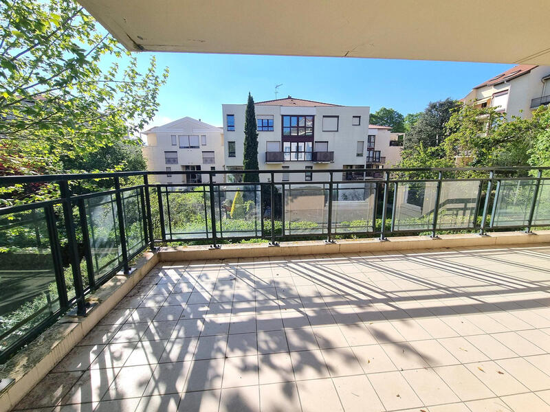 Appartement - 103 m² - 5 pièces