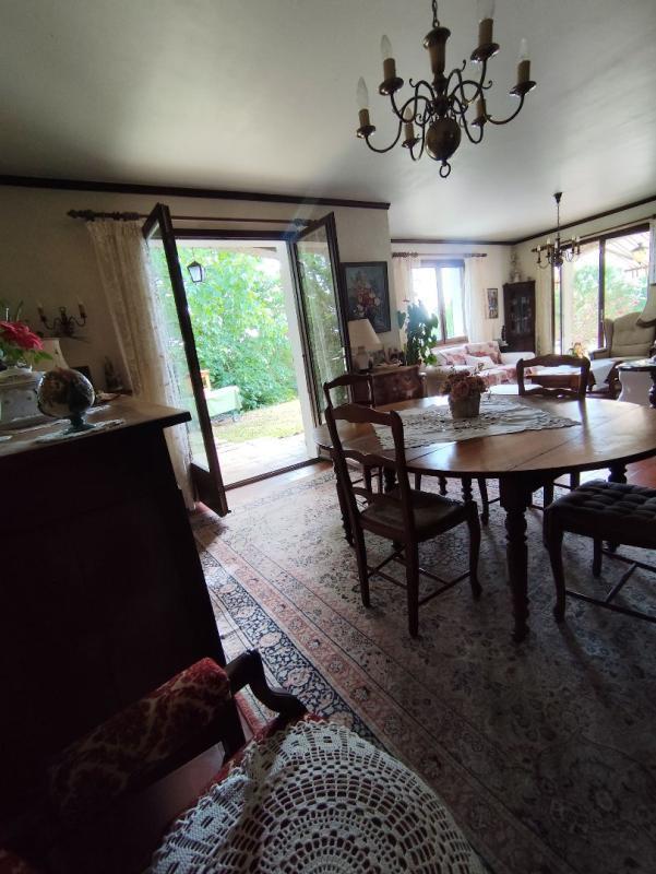 Maison - 166 m² - 6 pièces