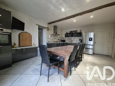 Maison - 179 m² - 5 pièces