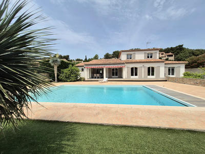 Maison - 170 m² - 5 pièces